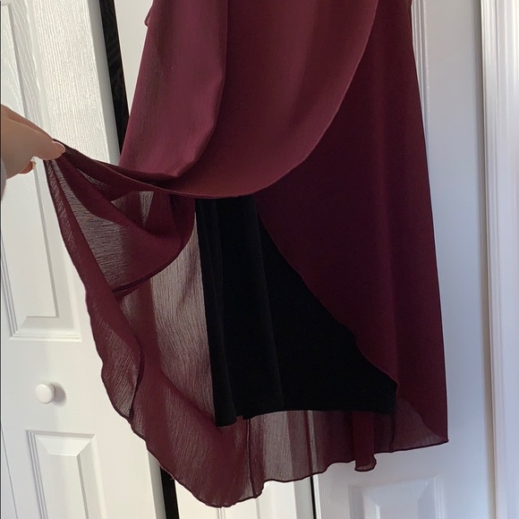 Mid thigh dress - Picture 5 of 8